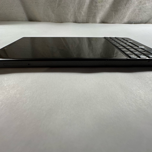 BlackBerry Key2 - Picture 6 of 6